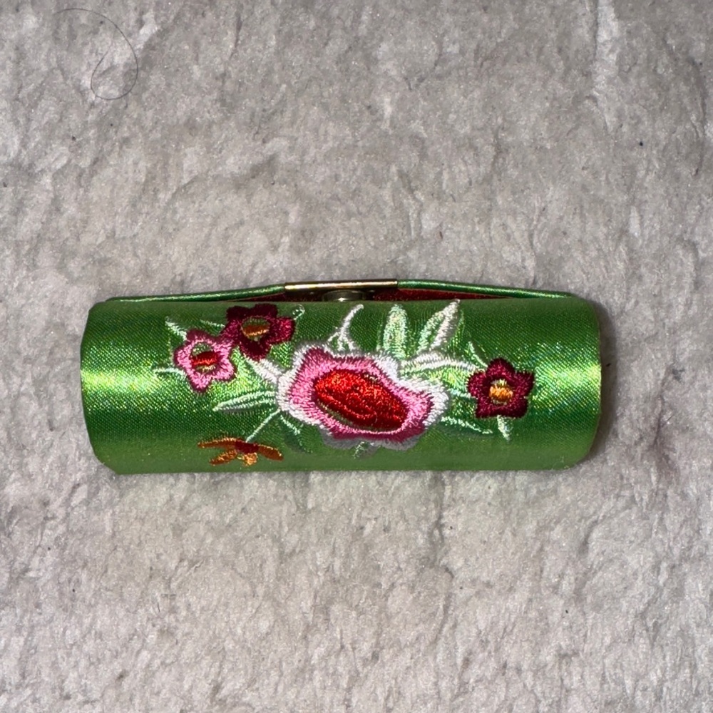 NWOT Vintage Green Silky Floral Embroidered Lipstick Case with Mirror - Picture 1 of 4